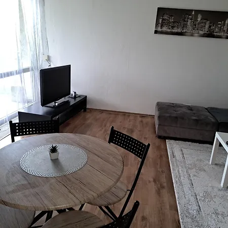 Zuzu Apartment