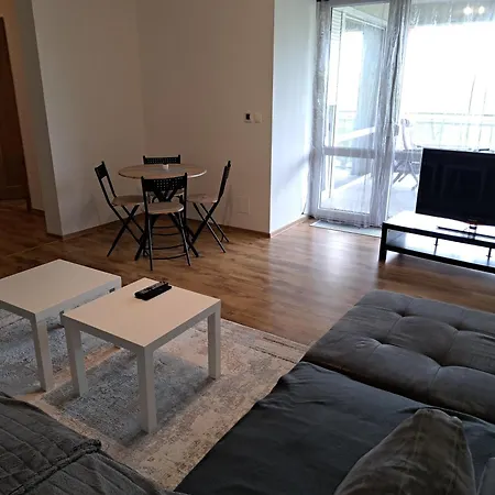 Zuzu Apartment *
